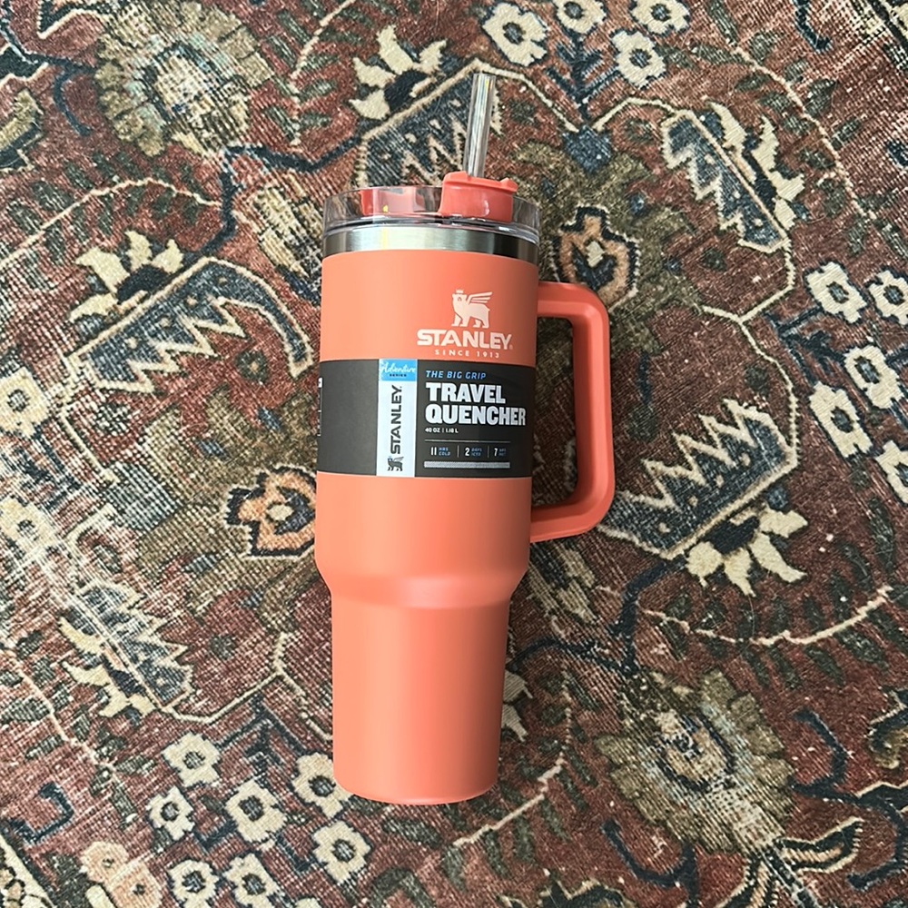 NWT - 40 oz Stanley Quencher - Grapefruit